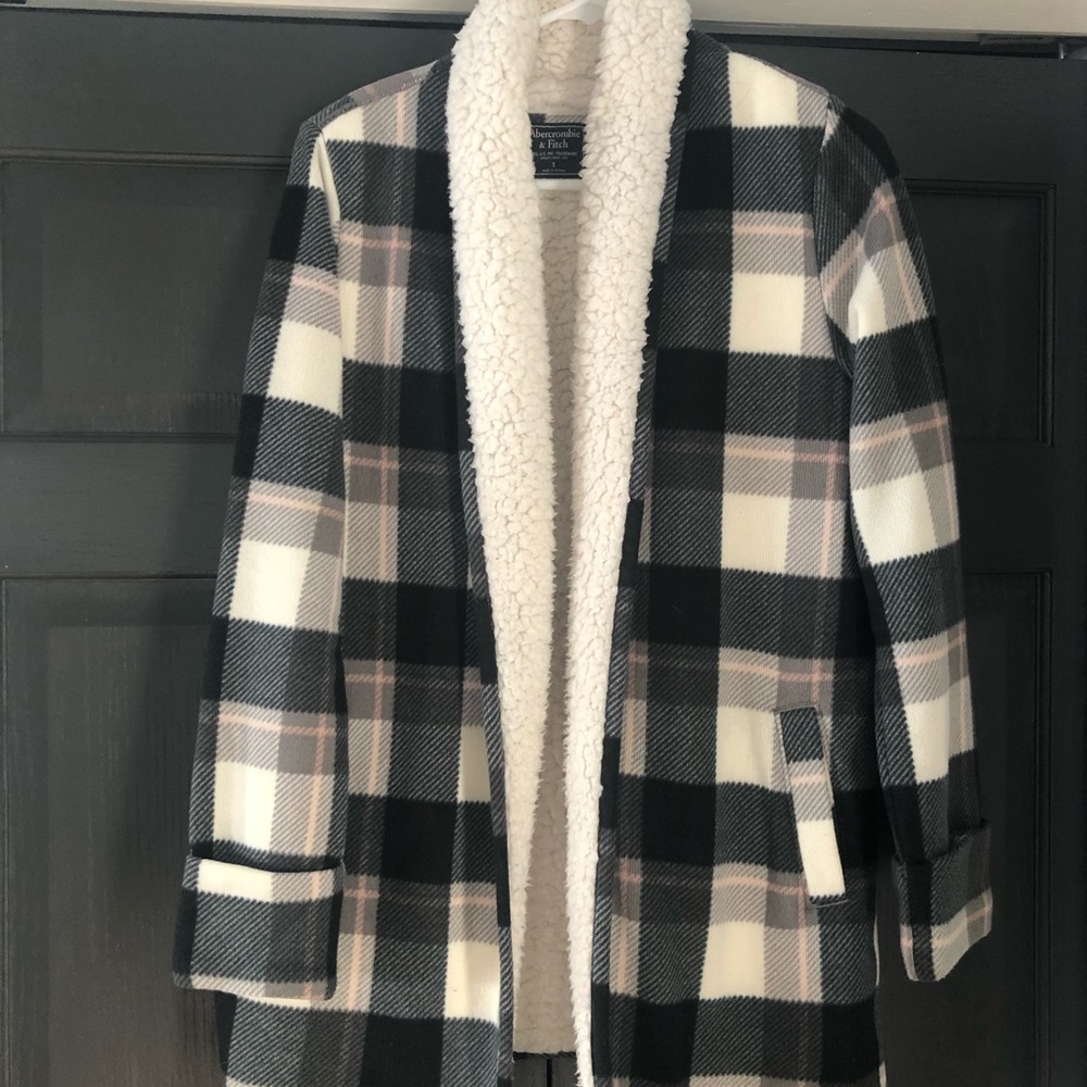 Abercrombie & Fitch sherpa lined cardigan